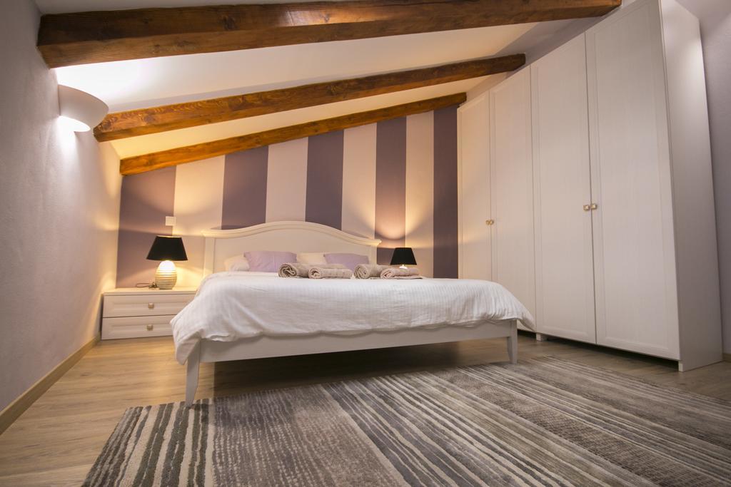 Apartmens Melisa Върсар Екстериор снимка