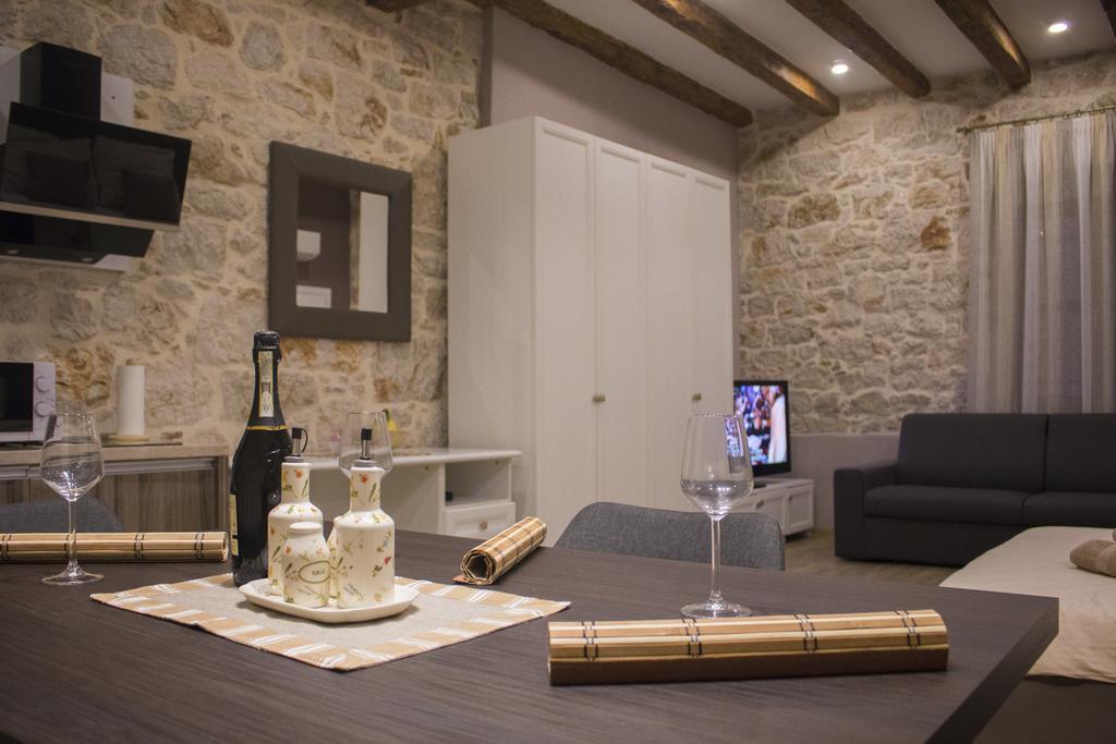 Apartmens Melisa Върсар Екстериор снимка