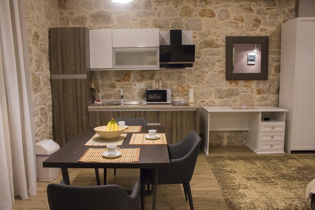 Apartmens Melisa Върсар Екстериор снимка