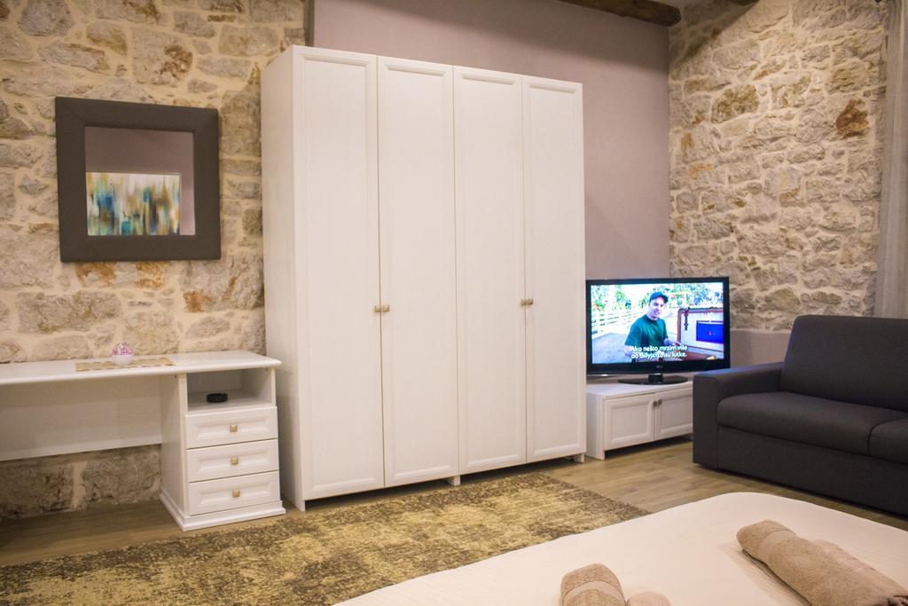 Apartmens Melisa Върсар Екстериор снимка